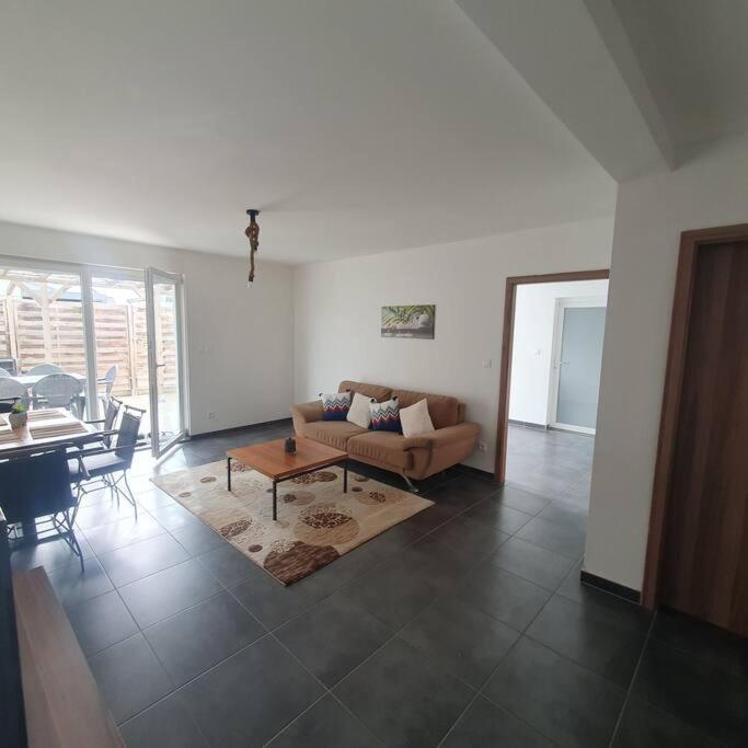 Bel Appartement Rez De Jardin Horbourg Экстерьер фото